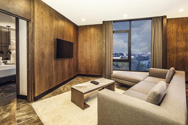 מלון Doubletree By Hilton קוג'לי מראה חיצוני תמונה